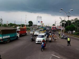 Pertengahan Ramadhan Arus Lalin Mulai Meningkat Kanit Turjagwali Sat Lantas Polres Kediri Anggota Siap