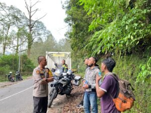 Kapolres Mojokerto Pantau Jalur Ekstrem Mojokerto – Batu di Operasi Ketupat Semeru 2024