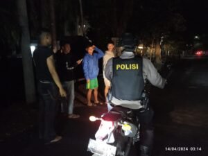 Pastikan Aman Ditinggal Mudik Pemilik Saat Lebaran, Polsek Mojoroto Intensifkan Patroli Rumah – rumah Kosong, Ini Hasilnya !