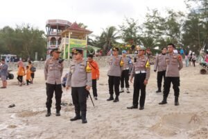 Pacitan Siagakan PersonPolresel di Sejumlah Objek Wisata Pastikan Pengunjung Aman dan Nyaman