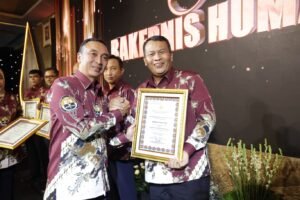 Rakernis Humas Polri, Bidhumas Polda Jatim Raih Dua Penghargaan*