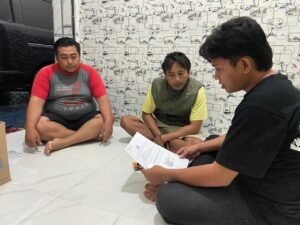 Pasuruan Berhasil AmankanPolres Ratusan Botol Miras Saat Gelar Operasi Cipta Kondisi*