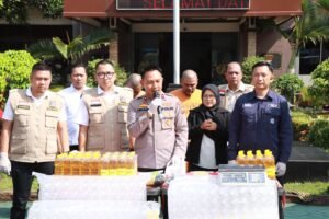 Polisi Bongkar Produsen ‘Minyak Kita’ Palsu Beromzet Ratusan Juta Rupiah di Malang*