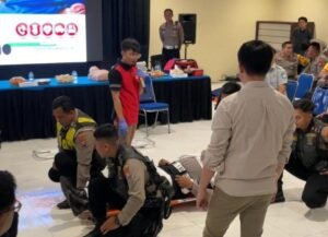 Jelang Nataru Polrestabes Surabaya Gelar Pelatihan Pertolongan Pertama Gawat Darurat