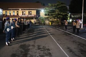Jelang Nataru Polres Pelabuhan Tanjungperak Tingkatkan Patroli Gabungan TNI – Polri