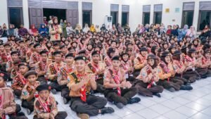 Siapkan Generasi Unggul di Era Revolusi 4.0, Wabup Aminatun Habibah Lantik Gerakan Pramuka Garuda dan Launching Website Kwarcab Gresik