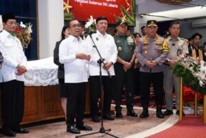 Jelang Ibadah Malam Natal, Menko Polkam-Kapolri Tinjau Gereja GKI Samanhudi dan Gereja Immanuel