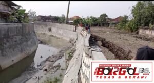 Gawat” kontraktor lepas tanggung jawab adanya pembagunan plengsengan