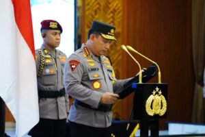 Kapolri Pimpin Sertijab Kapolda Sumbar Irjen Pol Dr. Gatot Tri Suryanta