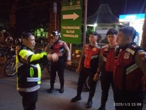 Polres Kediri Kota Berikan Pengamanan dan Pengawalan Terhadap Rombongan Pesilat yang Melintasi Wilayah Hukumnya
