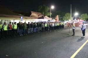 Pastikan Ramadhan Aman, Kapolres Mojokerto Kota Pimpin Patroli Malam dan Subuh Antisipasi Gangguan Kamtibmas