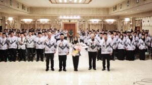 uksesi Kepengurusan PGRI, Bupati Gresik Dorong PGRI Jadi Garda Depan Perubahan Pendidikan