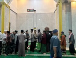 Kapolresta Kawasan IKN Kumandangkan Azan Subuh, Salat Berjamaah, dan Sampaikan Pesan Kamtibmas